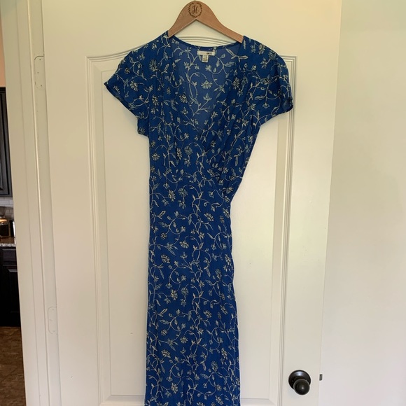 Lulu’s Summer Safari Wrap Maxi Dress - Picture 5 of 9